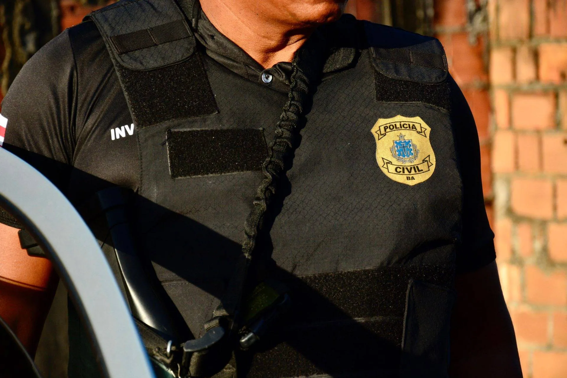 Três adolescentes são apreendidos por suspeita de estupro coletivo contra criança em Feira de Santana