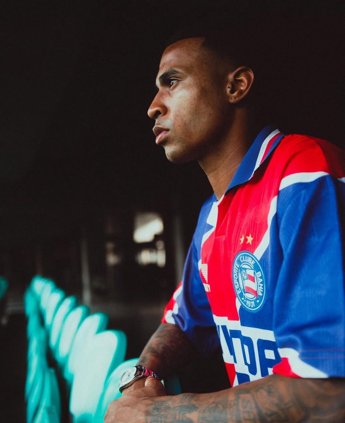 De acordo com a Confederação Brasileira de Futebol (CBF), apenas o meio-campista do Newcastle terá substituto. | Foto: Redes Sociais