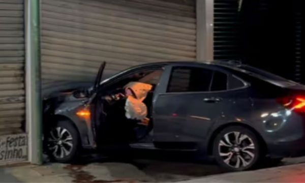 Acidente ap&oacute;s confronto com a Rondesp Atl&acirc;ntico em Lauro de Freitas. Foto: reprodu&ccedil;&atilde;o | Al&ocirc; Juca