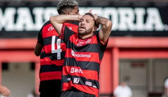 Itabuna marca quatro gols e vence o Vitória no Barradão
