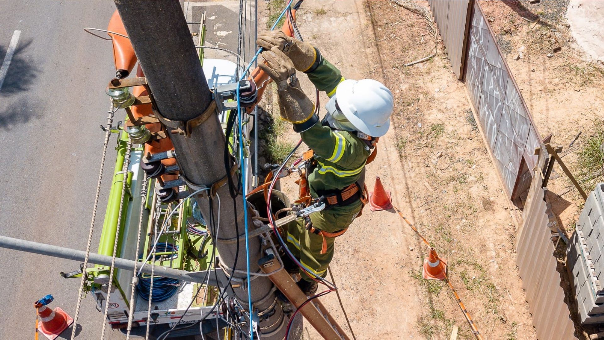 Quase 100 mil gatos de energia são encontrados na Bahia. Foto: Divulgação | Neoenergia Coelba