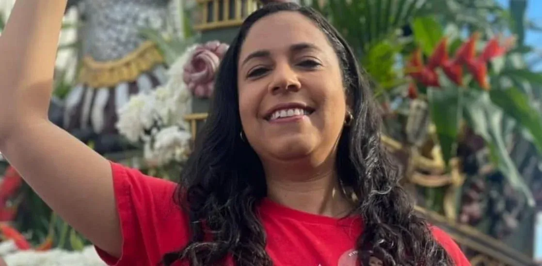 Nova presidente do PT em Salvador admite erros e promete “reoxigenar” o partido