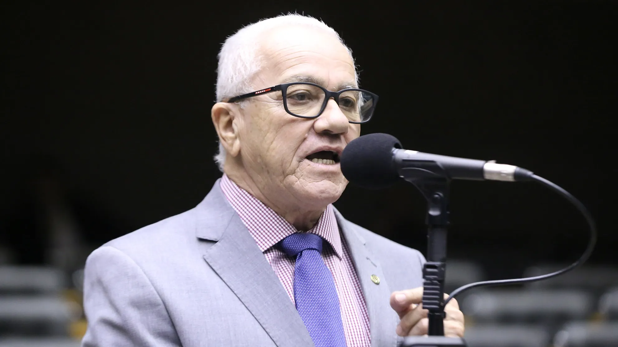 Jerônimo indica deputado Josias Gomes para conselheiro do TCE