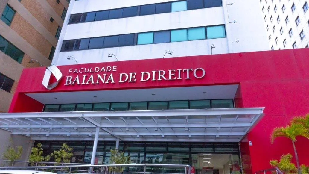Faculdade de Salvador oferece atendimento jurídico gratuito para mães de baixa renda