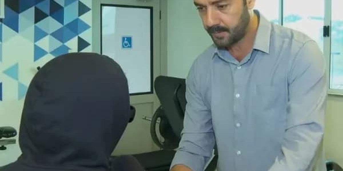 Pedro Henrique Sales, de 21 anos, &eacute; procurado ap&oacute;s a Justi&ccedil;a decretar sua pris&atilde;o preventiva por suspeita de importuna&ccedil;&atilde;o sexual em academia de condom&iacute;nio em Feira de Santana