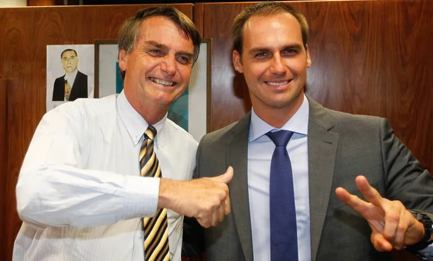  "Da minha parte está definido", diz Bolsonaro sobre Eduardo virar embaixador