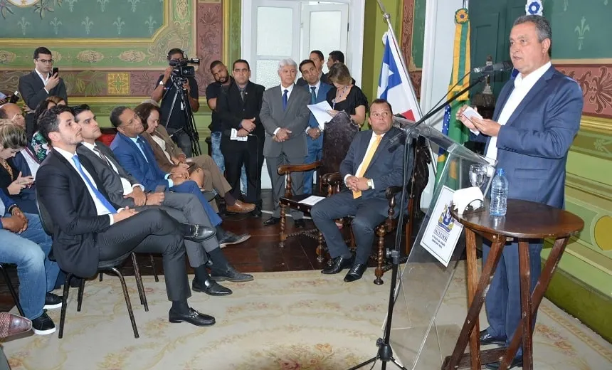 Rui apresenta projeto do VLT na Câmara de Salvador; iniciativa promete aquecer turismo e economia do Subúrbio