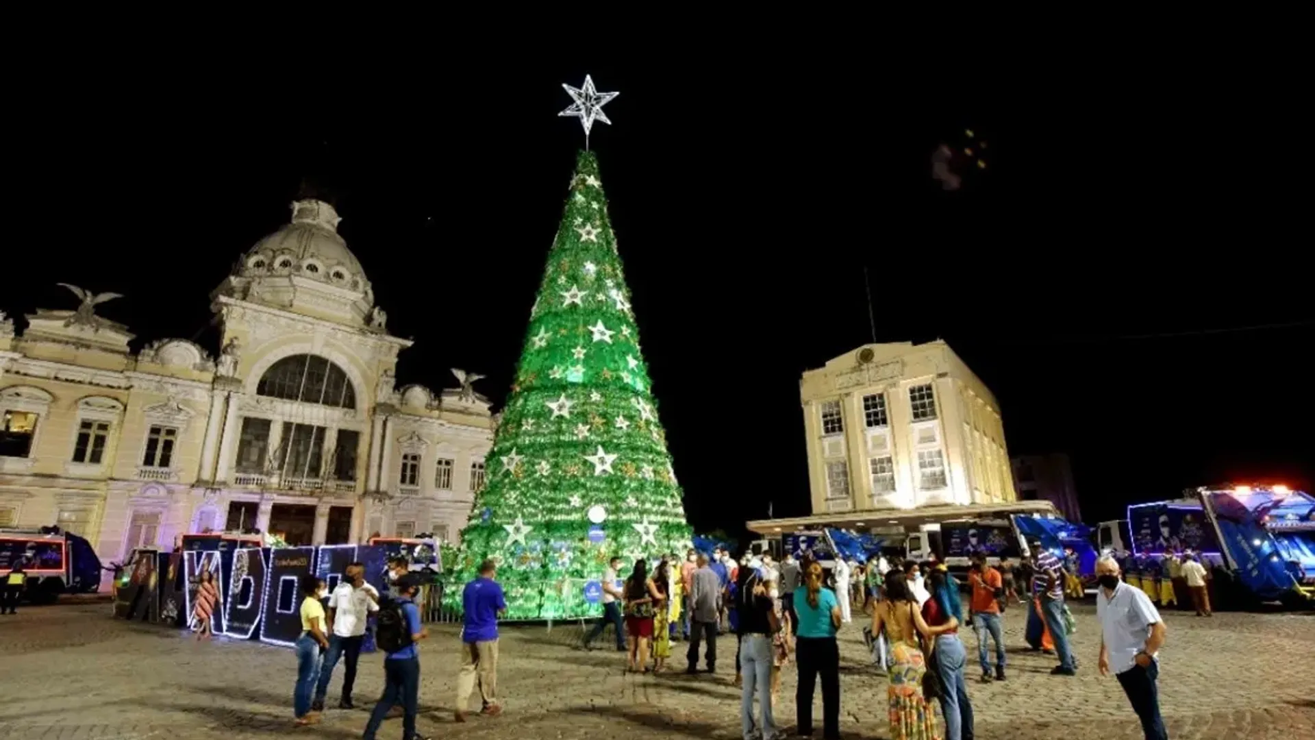 Mega Árvore de Natal da Limpurb em 2023
