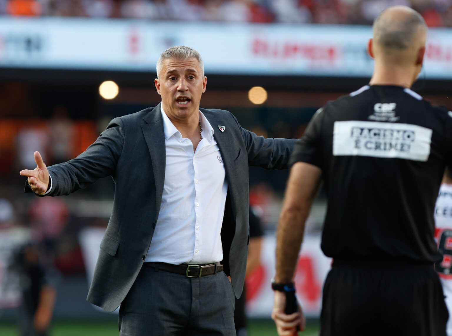 Técnico do São Paulo criticou arbitragem. Foto: Rubens Chiri | São Paulo FC 