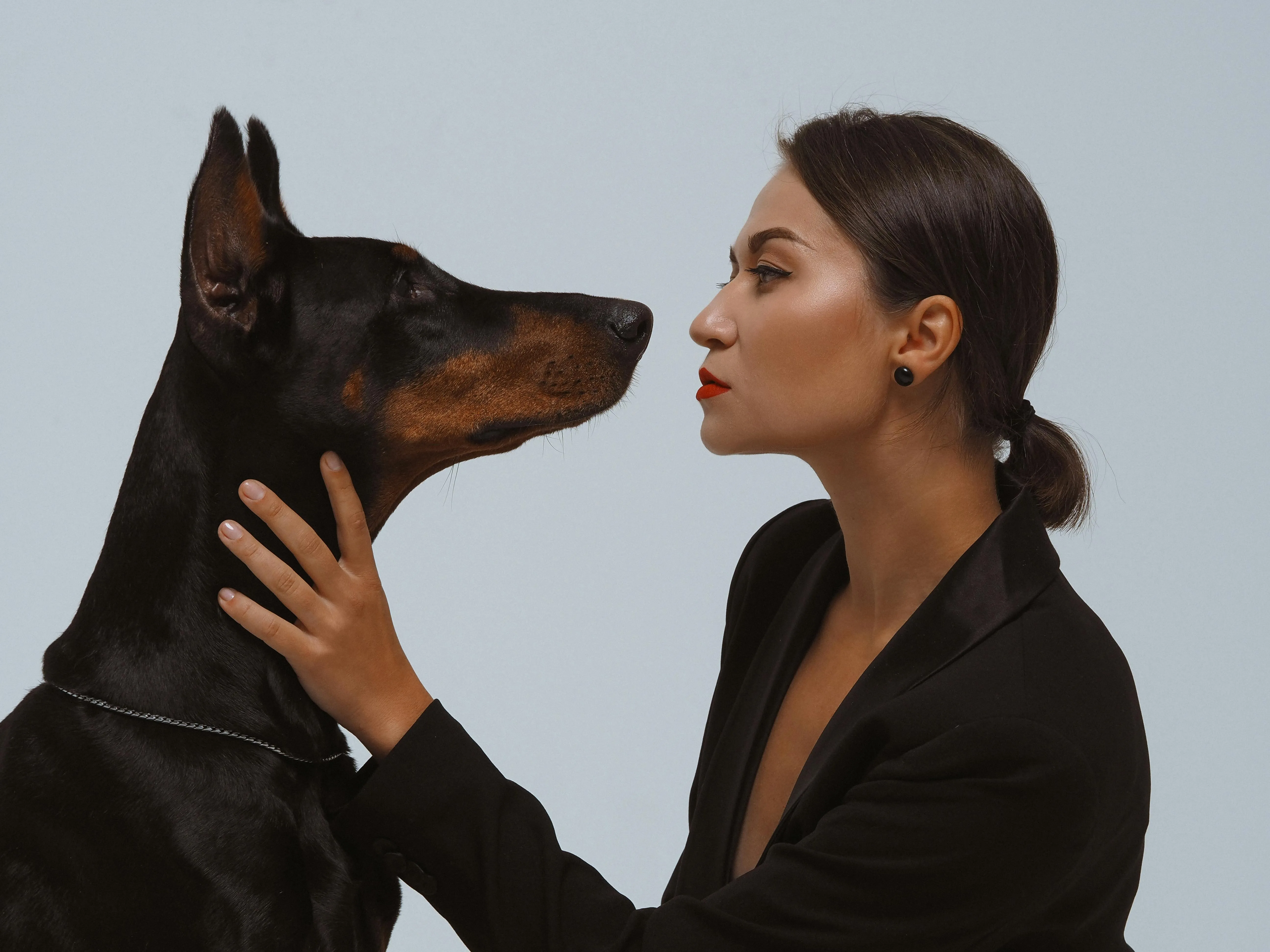 Por que os cachorros se parecem com seus donos? Ciência explica