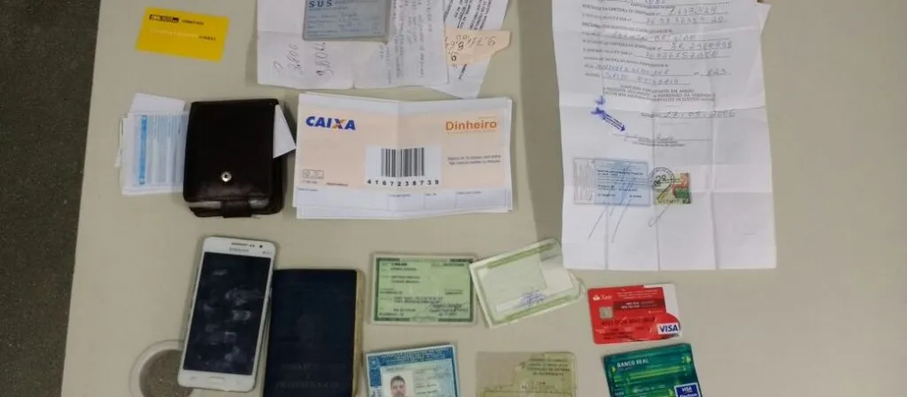 GOLPE: Estelionatário é preso tentando sacar dinheiro de aposentado na Bahia