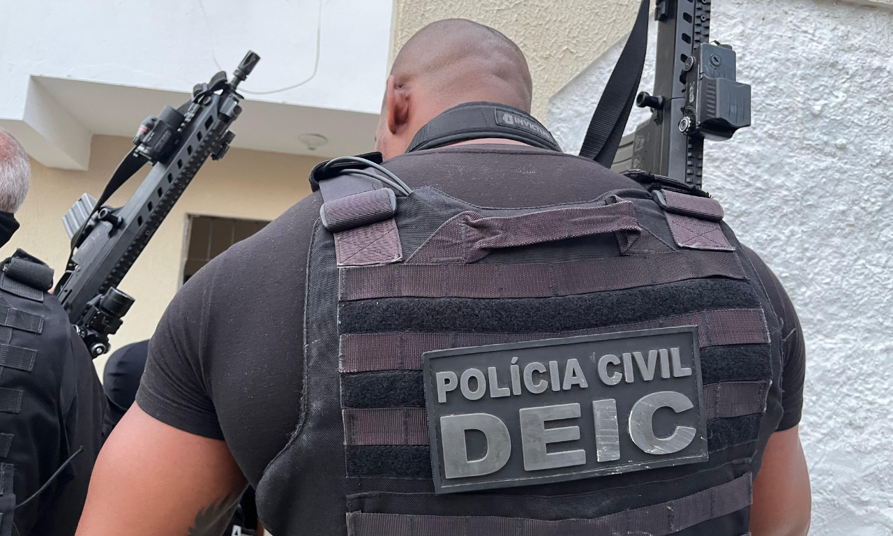 Suspeito de liderar produ&ccedil;&atilde;o clandestina de armas &eacute; preso em Salvador.Foto: Reprodu&ccedil;&atilde;o