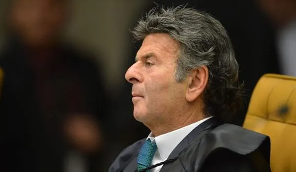 Ministro Luiz Fux é diagnosticado com coronavírus poucos dias após tomar posse na presidência do STF