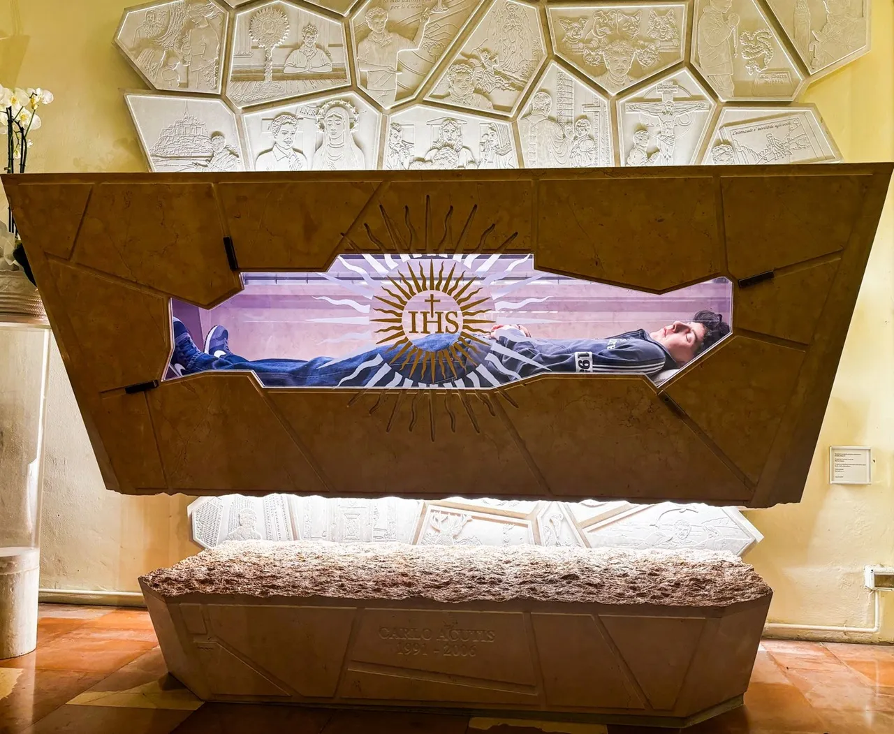Paróquia Nossa Senhora da Piedade celebra canonização de Carlo Acutis