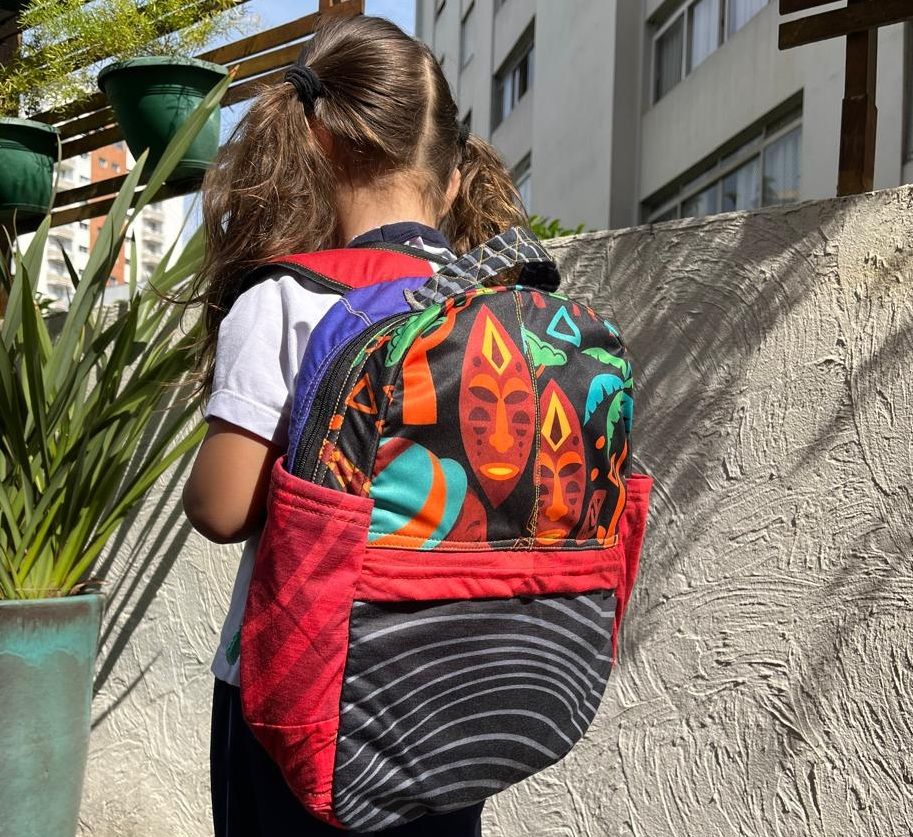 Mochilas vão ser destinadas a estudantes da rede pública. Foto: Divulgação