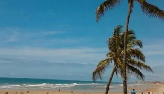 Corpo de adolescente que desapareceu pós entrar no mar no bairro de Piatã é achado na areia da praia