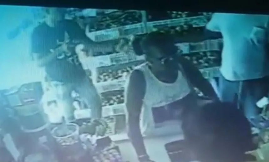 Vídeo: bandidos executam homem antes de perseguição policial na Av. 29 de Março