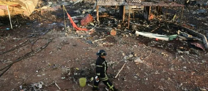 MÉXICO: Explosão em mercado de fogos deixa 32 mortos e 71 feridos