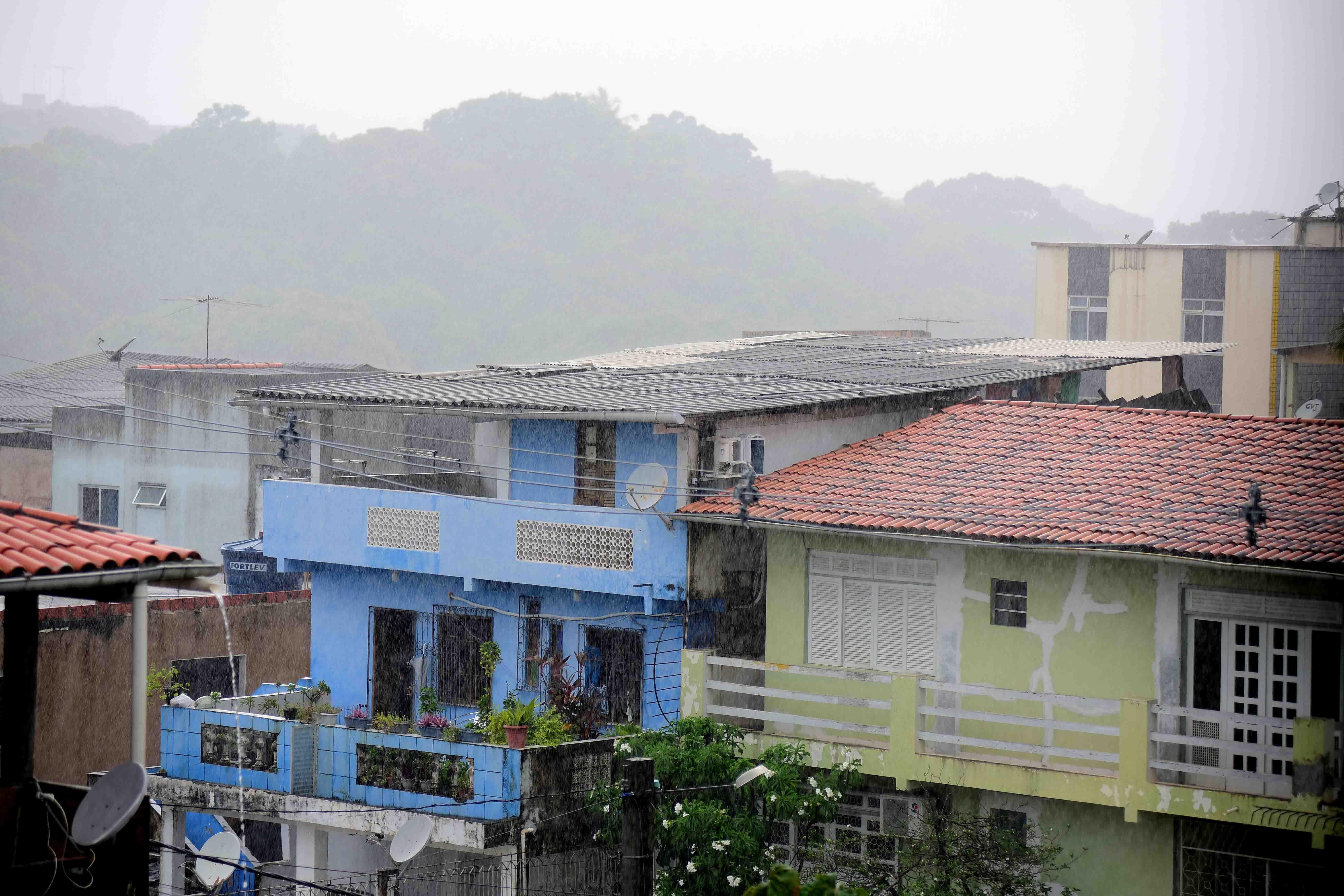 Ver&atilde;o come&ccedil;a neste domingo, mas Salvador registra pancadas de chuva | Foto: Jefferson Peixoto/Secom