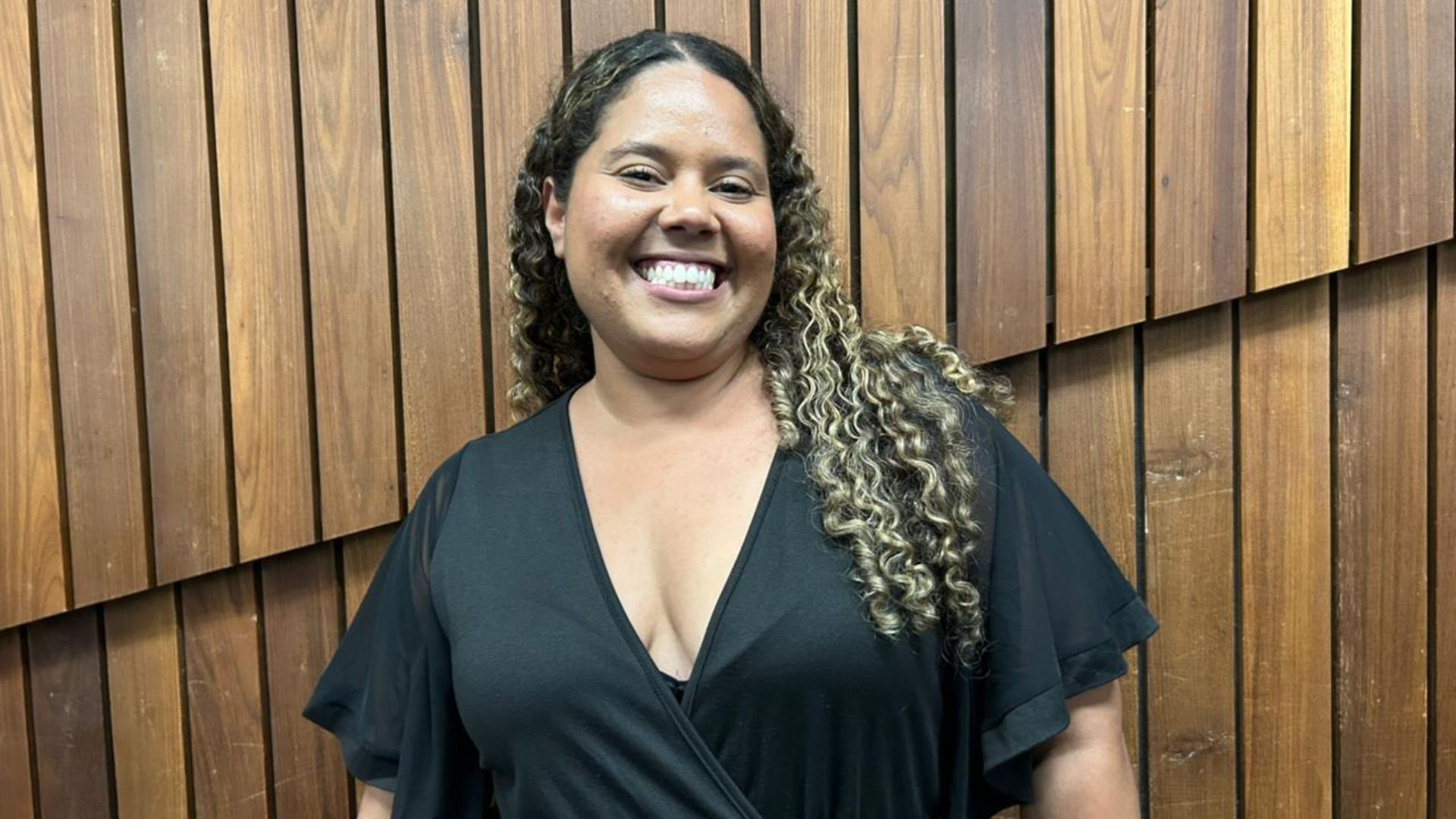 Ruth encarou 11 horas de viagem para assistir ao show de Christian Ch&aacute;vez em Salvador | Foto: Luanne Ribeiro/Grupo Aratu