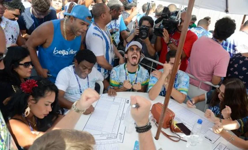 15º TÍTULO: Beija-Flor é a campeã do carnaval do Rio de Janeiro