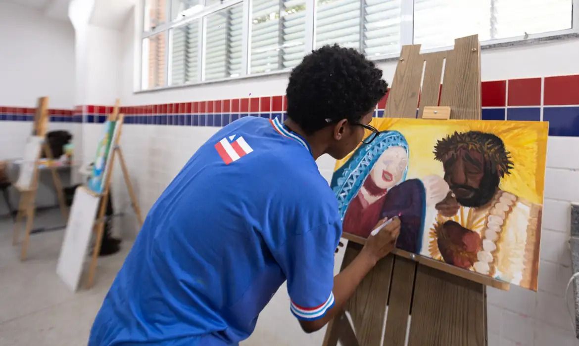 Currículo de escolas em tempo integral na Bahia visam desenvolvimento integral do estudante. Foto: Instituto Natura