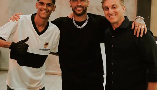 Receba! Fenômeno nas redes sociais, Luva de Pedreiro tem encontro com Neymar