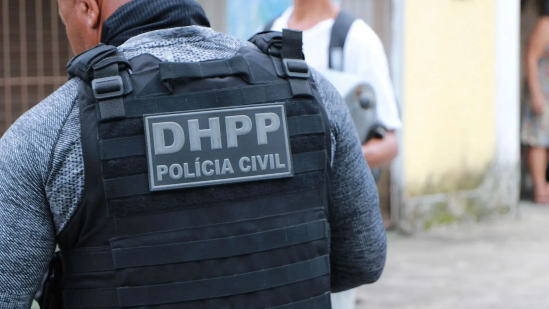 Homem baleado em confronto é preso após dar entrada em hospital de Salvador