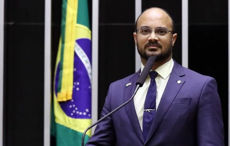 Deputado federal quer lançar Frente Parlamentar de Combate ao Suicídio