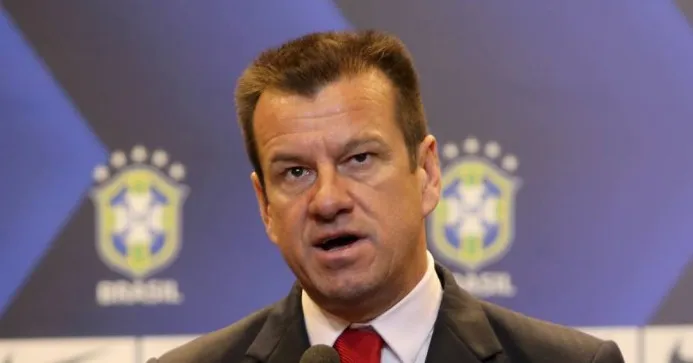 Dunga convoca nesta manhã seleção que enfrentará França e Chile em amistosos