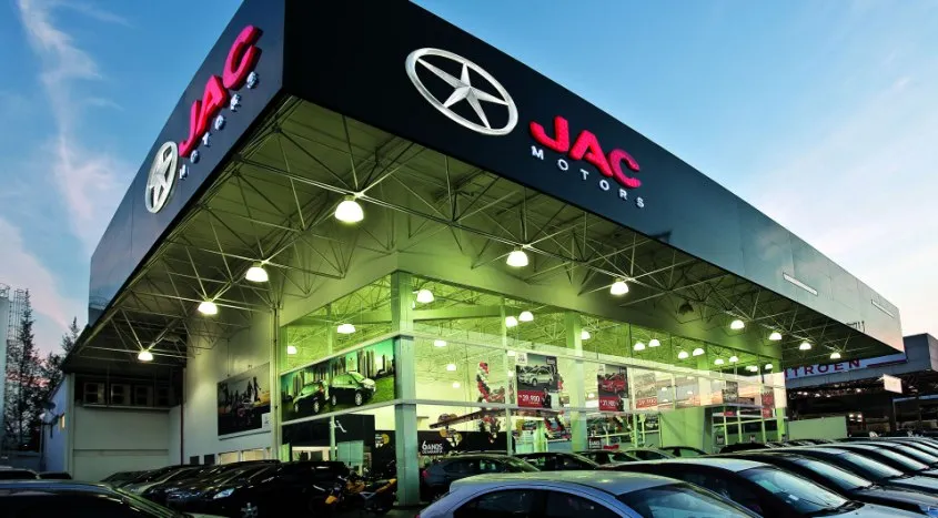 ECONOMIA: Após carro enterrado, JAC Motors anuncia que vai construir fábrica de ‘menor porte’ na Bahia