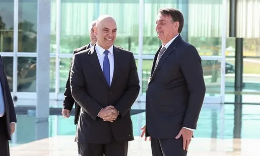 'É possível gostar de Moraes e de Bolsonaro', diz advogado em julgamento no STF