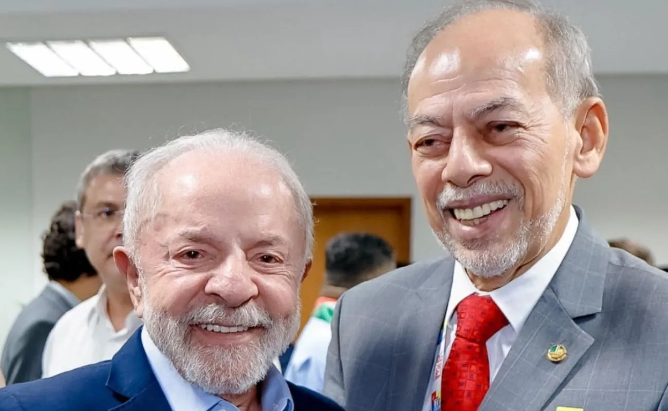 União da centro-esquerda tem apoio do PCdoB, mas esbarra em PDT e PSB 
