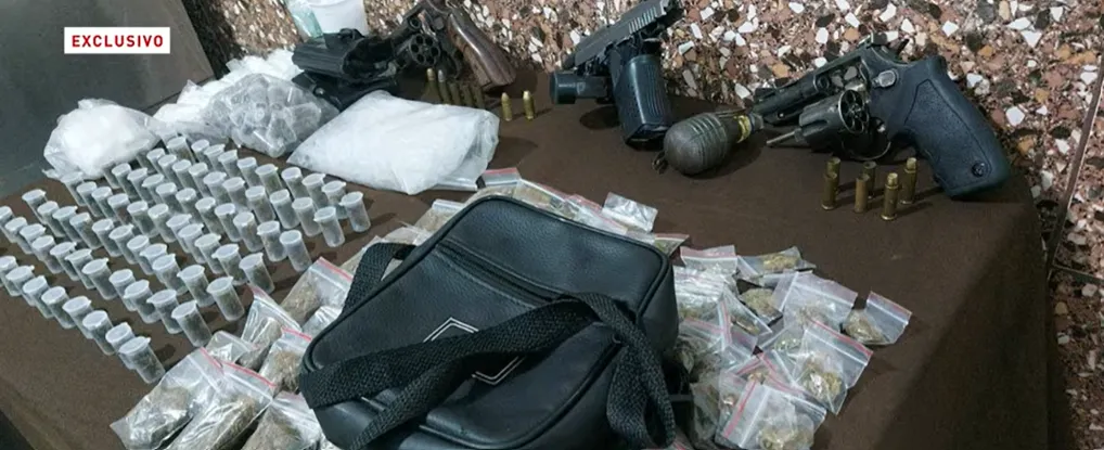 Materiais encontrados pela PM no Nordeste de Amaralina