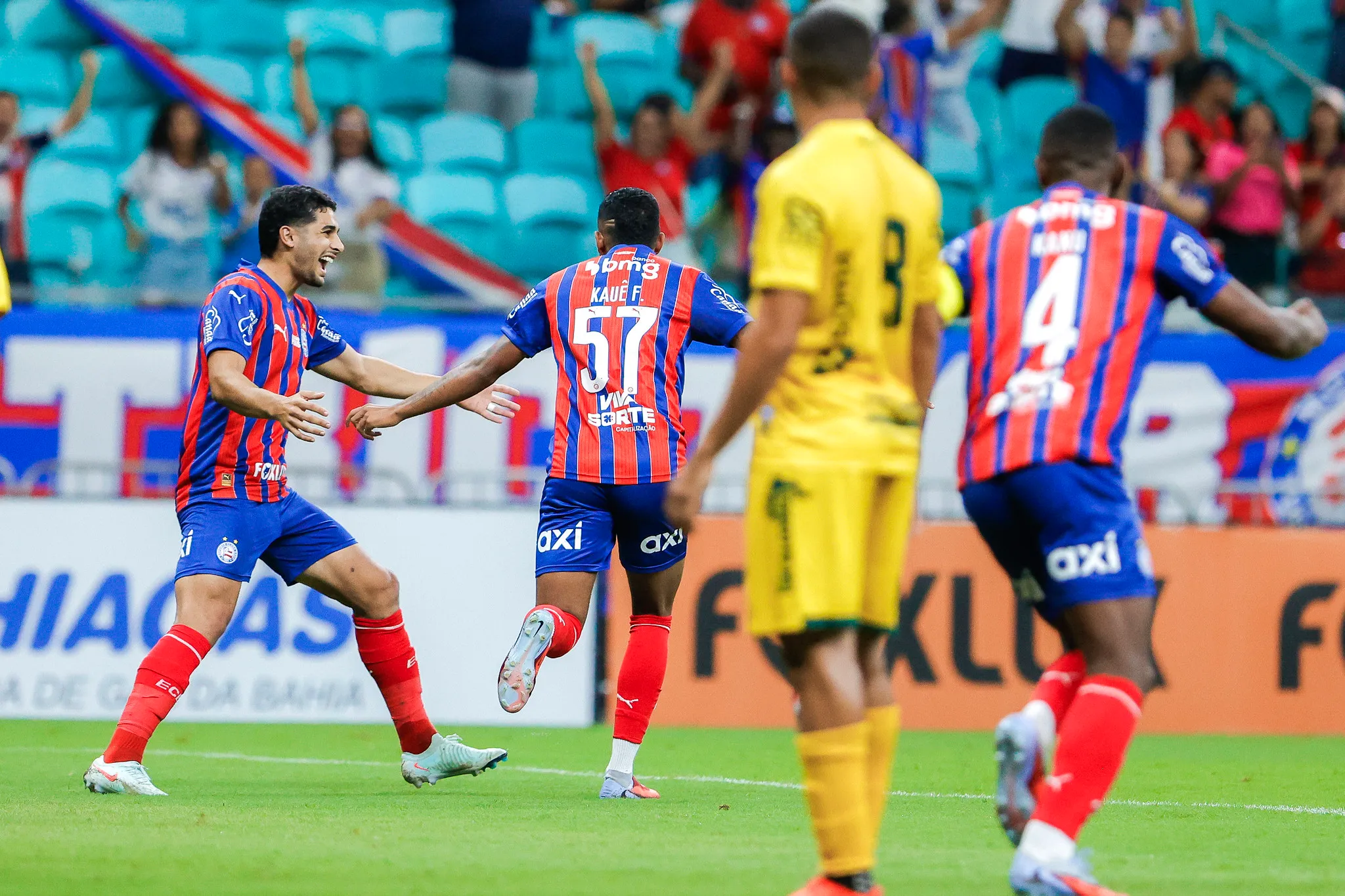 Bahia vence o Porto por 3x1 e conquista vaga nas semifinais do Baianão
