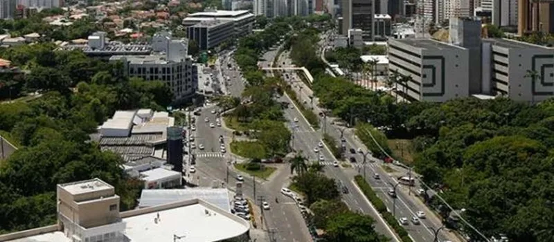 SAIDINHA BANCÁRIA: Homem é baleado e dupla rouba R$ 150 mil no Itaigara
