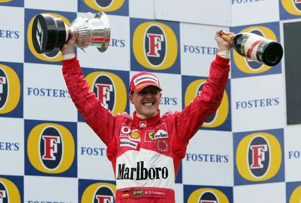 Schumacher “segue lutando” pela vida, diz presidente da FIA