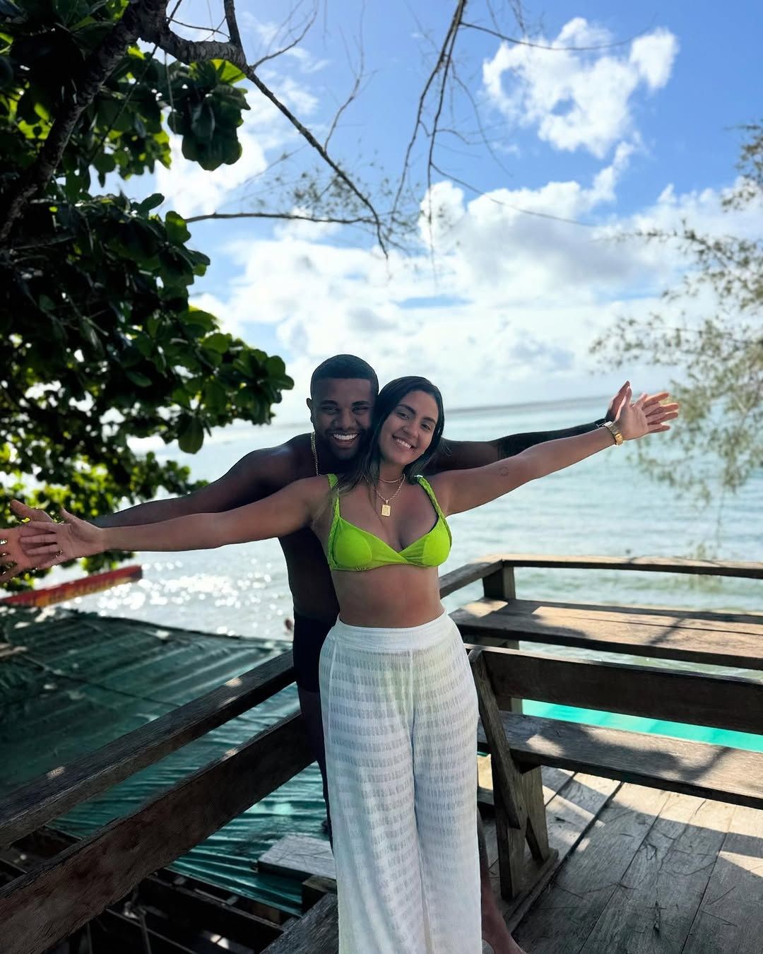 Davi com a namorada, Adriana Paula