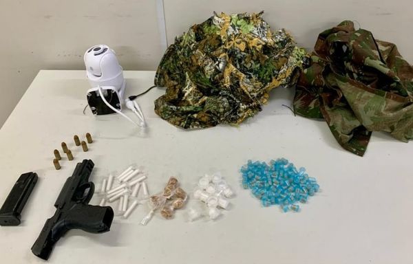 Drogas s&atilde;o apreendidas em Cajazeiras X. Foto: Divulga&ccedil;&atilde;o | DCS-PMBA