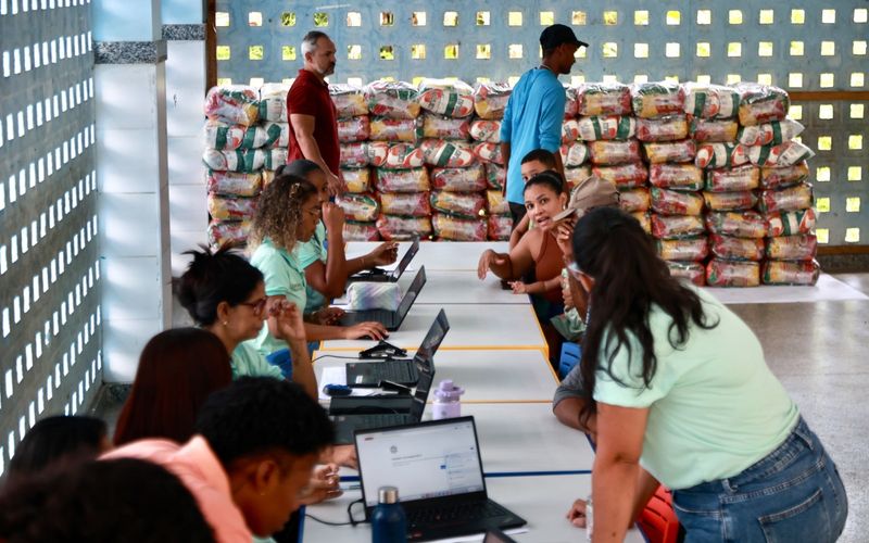 A atividade de pesca artesanal e mariscagem &eacute; reconhecida como patrim&ocirc;nio cultural e econ&ocirc;mico/Fotos: Bruno Concha/Secom PMS&nbsp;