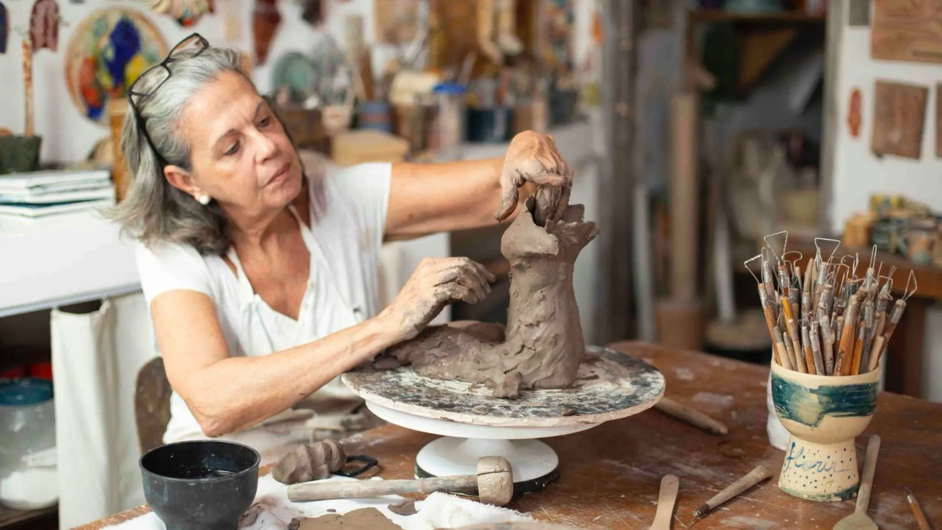 Hilda Salomão celebra 50 anos de arte com exposição gratuita no MAB