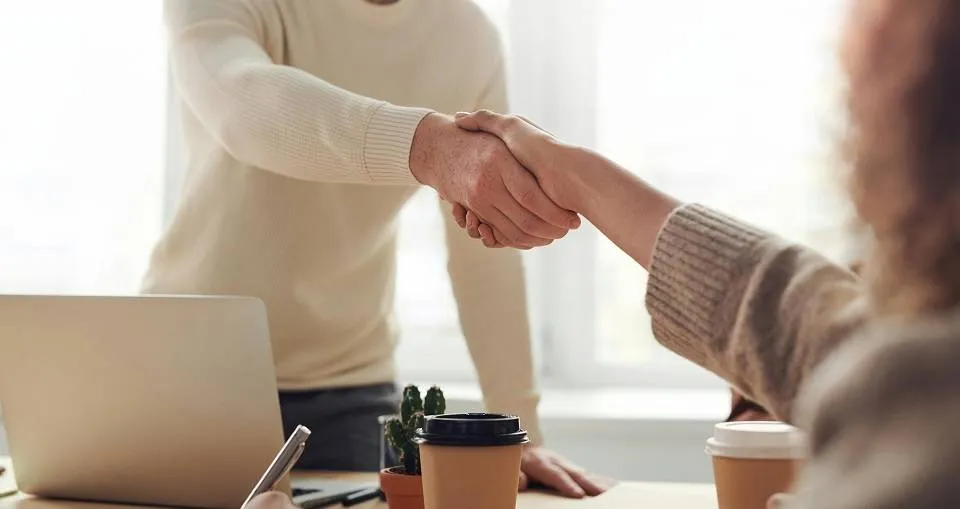 Procura por emprego? Conheça as vagas do SIMM e SineBahia para esta sexta-feira (12)