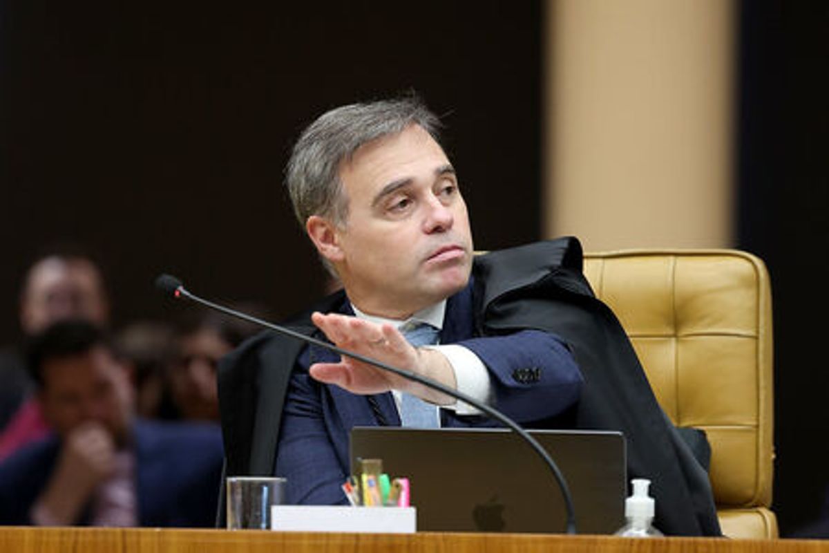 Andr&eacute; Mendon&ccedil;a Stf