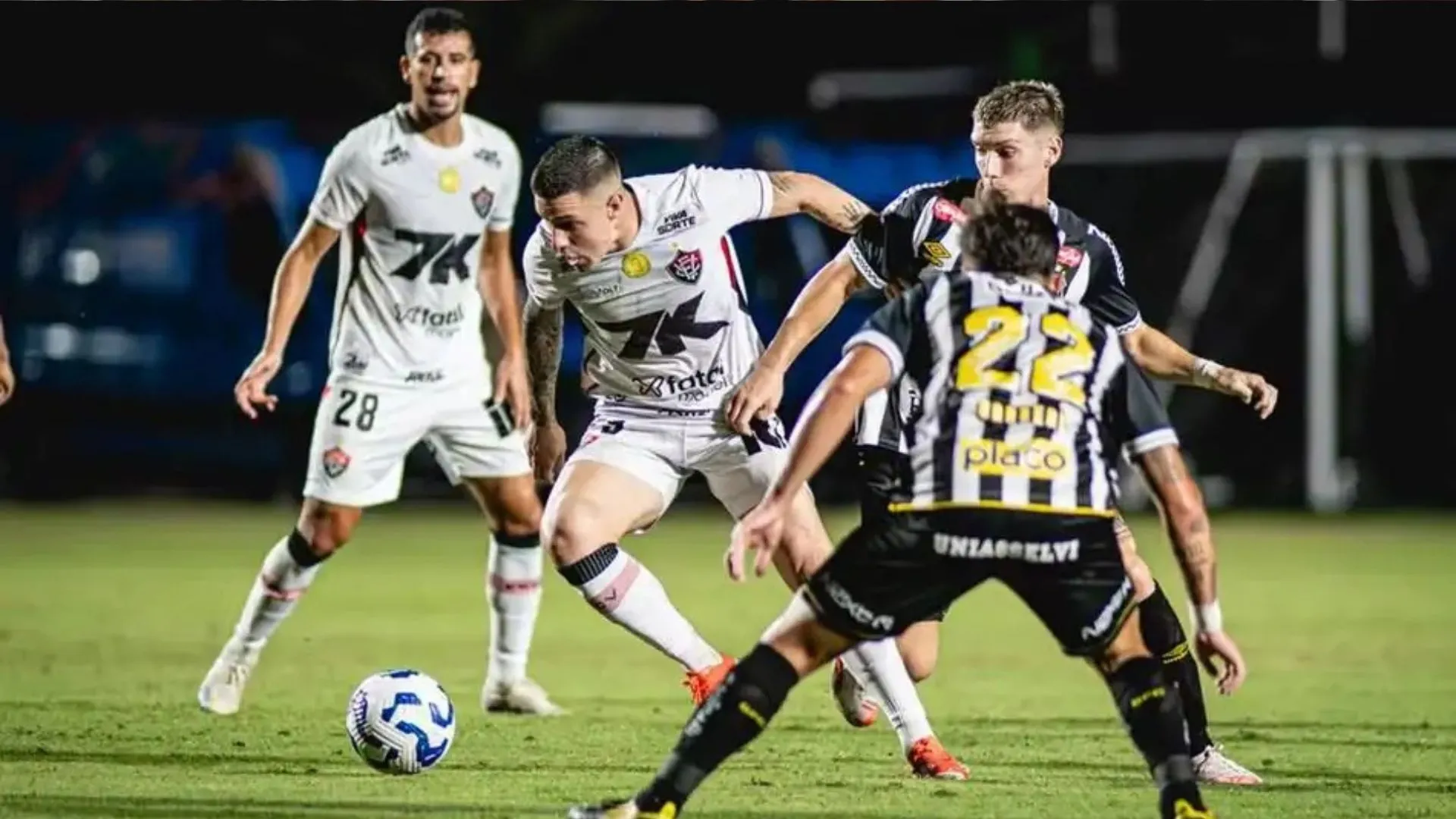 Santos x Vitória: onde assistir, horário e prováveis escalações