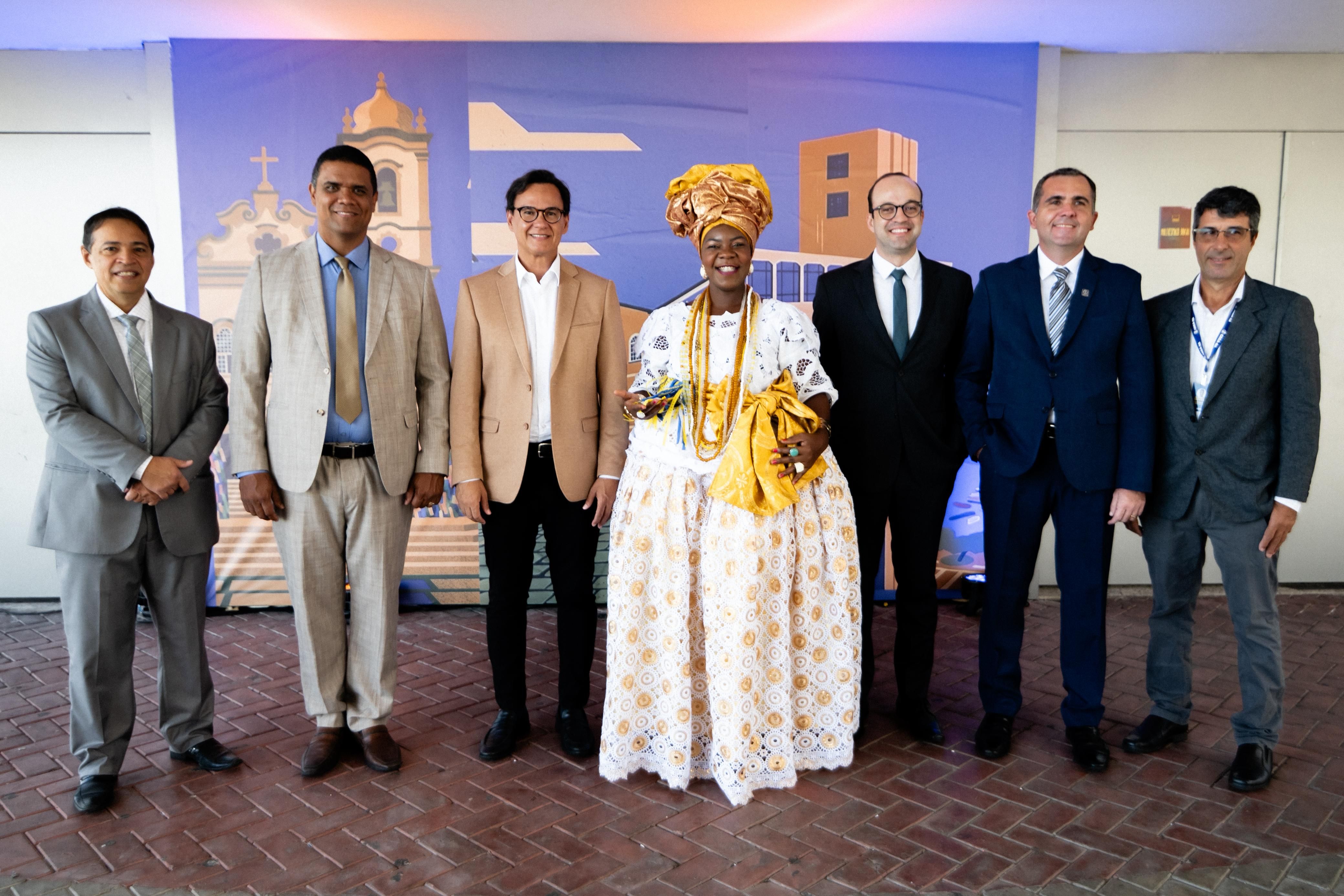 O Secret&aacute;rio Da Sedur, Sosthenes Mac&ecirc;do, Participou Da Abertura Do Col&eacute;gio De Presidentes Do Sistema Confea Crea E Recebeu Documento Com Foco Em Cidades Modernas E Humanas