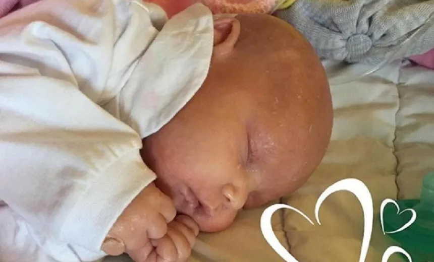 Com doença rara, bebê precisa de transplante e família pede ajuda nas redes sociais