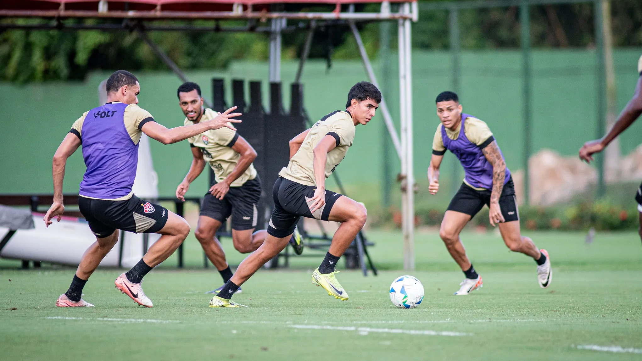 Vitória x Grêmio: veja onde assistir, horário e escalações
