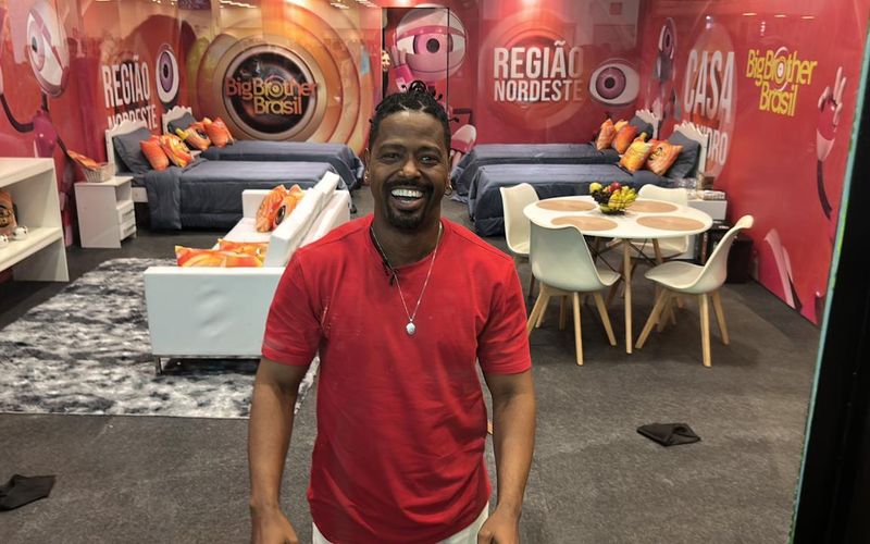 Leandro Rocha &eacute; produtor cultural, tem 42 anos e representa o bairro de Itapu&atilde;, em Salvador (BA)/Foto: Laraelen Oliveira/Aratu On&nbsp;