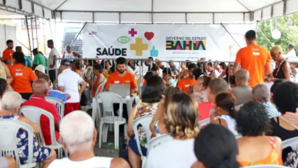 Regi&atilde;o da Cidade Baixa, em Salvador, recebe mutir&atilde;o de exames e consultas gratuitas.| Foto:  Leonardo Rattes/Sesab