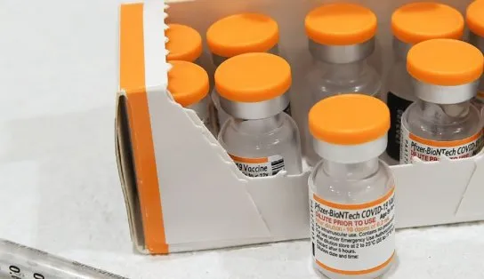 Saúde antecipa entrega de terceiro lote de vacinas pediátricas; previsão é que o Brasil receba 4,3 milhões de doses em janeiro